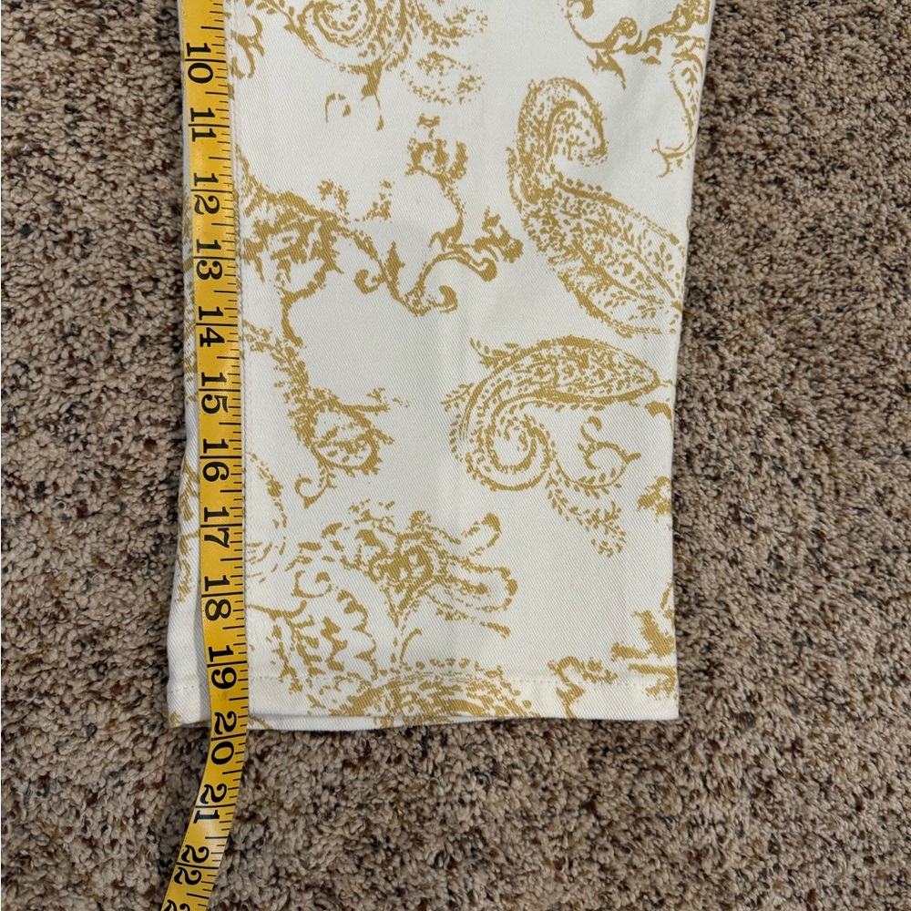 Chaps beige and gold capris size 14P - Picture 6 of 6